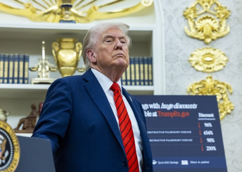 Trump: Ako se Hamas sam ne razoruža, mi ćemo ga razoružati silom