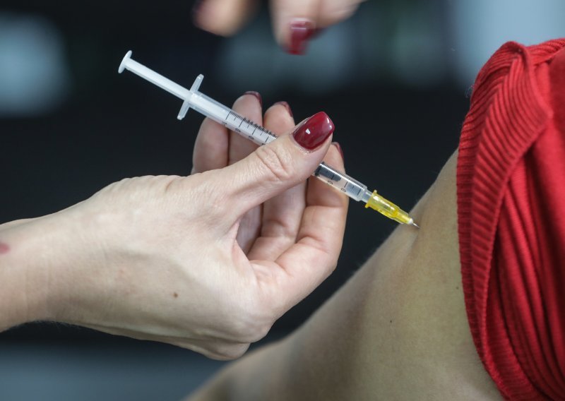 Počinje cijepljenje protiv gripe u Zagrebu i većini županija, osigurano 420 tisuća doza