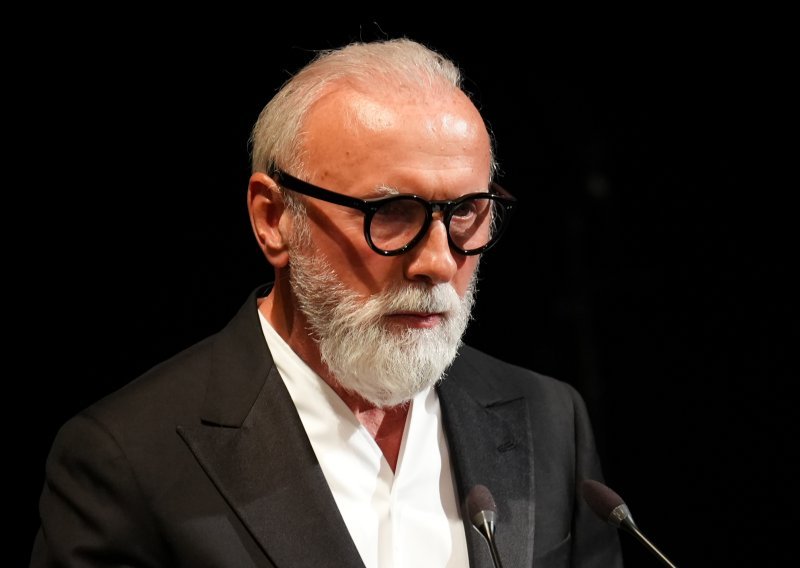 Dino Merlin rasplakao mnoge na Halidovoj komemoraciji: 'Smijali smo se da ne bismo plakali