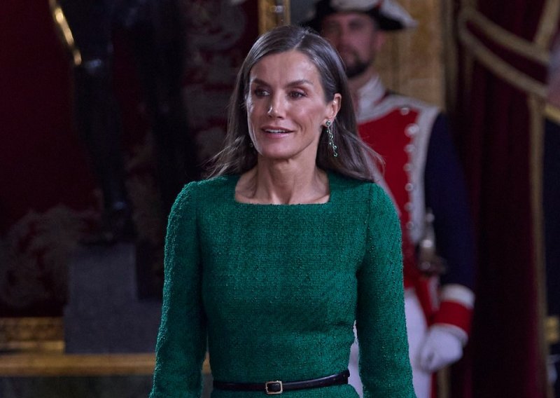 Kraljica Letizia ne izlazi iz ovih najljepših cipela, no poglede je ukrala haljina s porukom