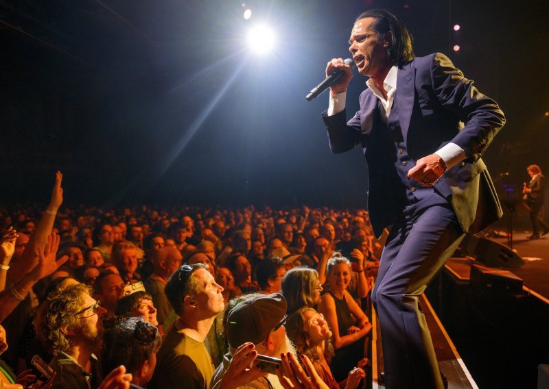 Bog uživo: Nick Cave & The Bad Seeds najavili novi album