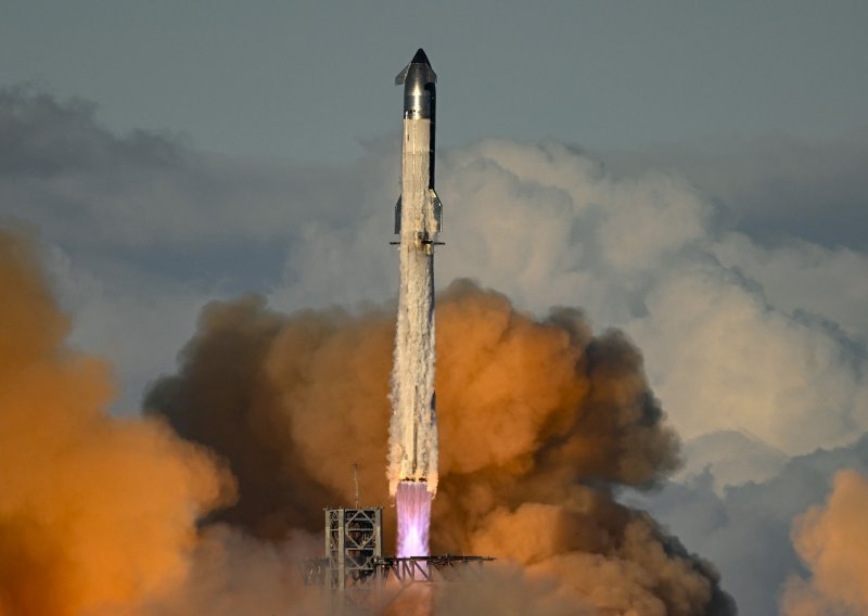 SpaceX uspješno lansirao Starship: Megaraketa preletjela pola svijeta i sletjela u Indijski ocean
