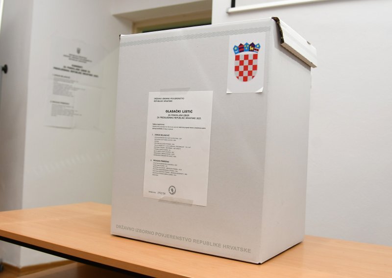 Treba li Hrvatskoj obvezno glasanje: 'Listić uvijek možete poništiti'