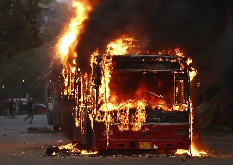 Užas u Indiji: Požar zahvatio autobus u Radžastanu, poginulo najmanje 20 ljudi