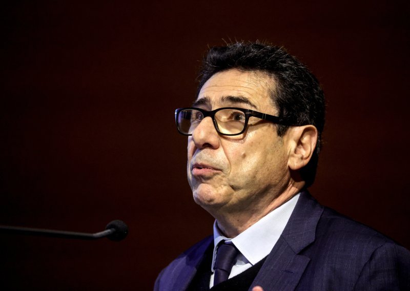 Dobio je Nobelovu nagradu za ekonomiju, a majka mu je slavna modna dizajnerica