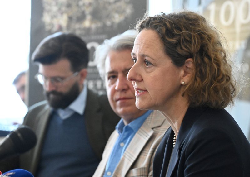 Otvorena izložba povodom 1100. obljetnice Hrvatskog kraljevstva: Obuljen Koržinek: Očekujemo interes škola