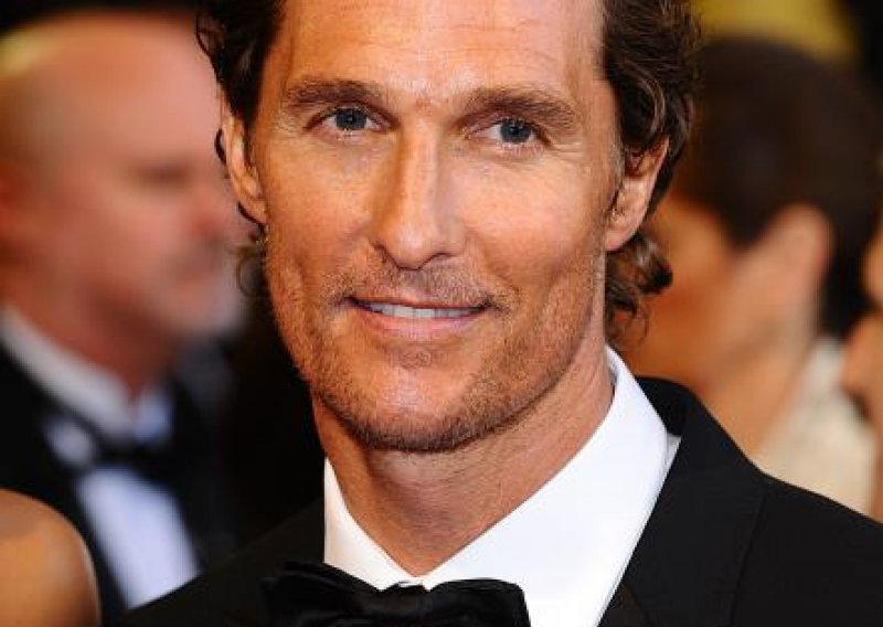 Matthew McConaughey uživa svirati gol golcat