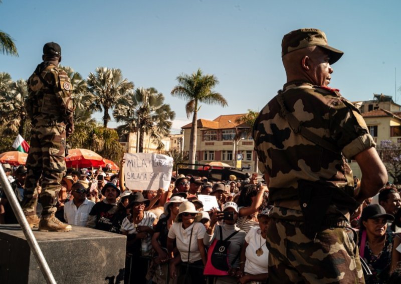 Vojni čelnik na Madagaskaru prisegnut će za novog predsjednika