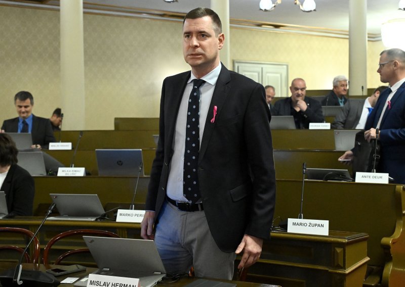 Desnica zatražila da se makne točka o ukidanju ulica ustaških suradnika u Zagrebu