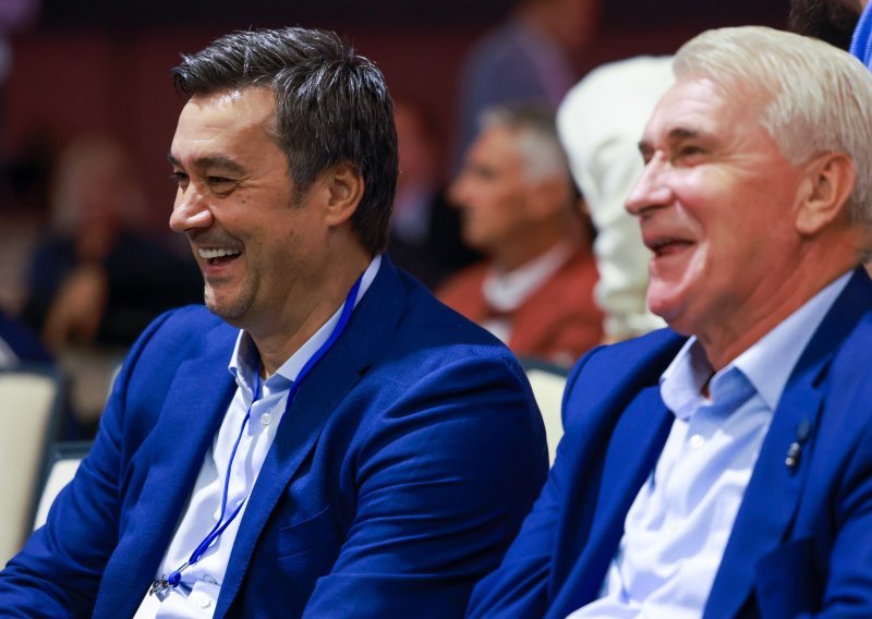 Bogdanović ga je nazvao najvećim zlom srpskog nogometa, uslijedio je odgovor: 'Klošar i nedovršeni srbobosanac'