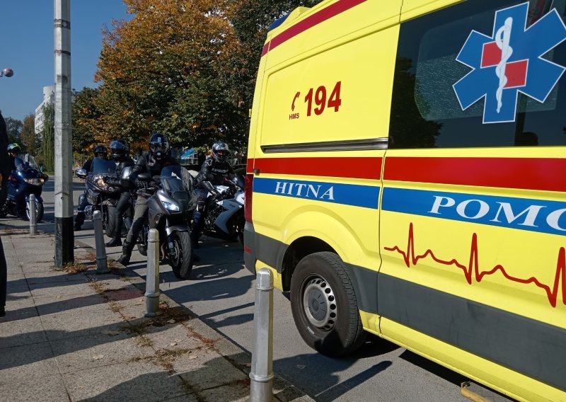 Nižu se reakcije na prosvjed hitnjaka: 'Rješenja treba tražiti u dijalogu'