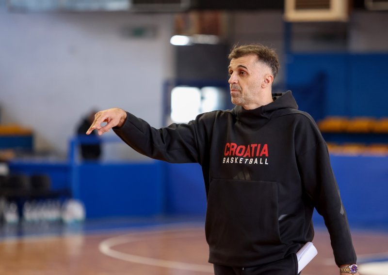 Bivši hrvatski izbornik preuzima reprezentaciju iz susjedstva? 'Bila bi mi čast'