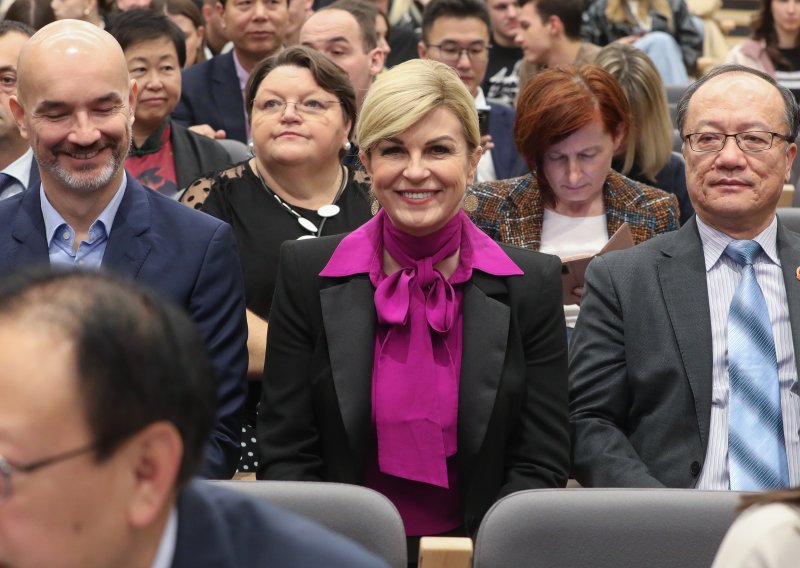 Atraktivne cipele Kolinde Grabar-Kitarović zasjenile su čak i outfit neobične boje