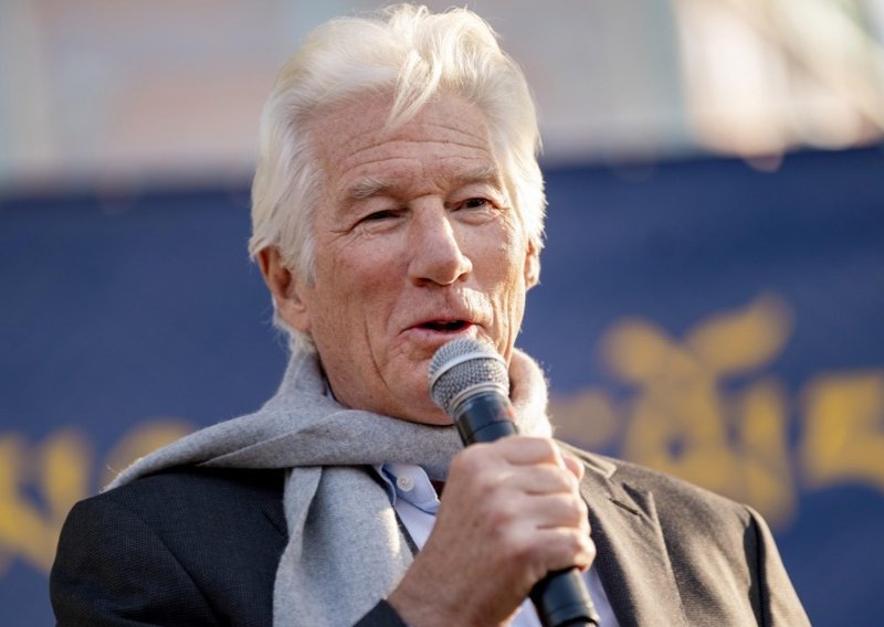 Richard Gere otkrio kako se nosi s neočekivanim problemima pri odgoju djece