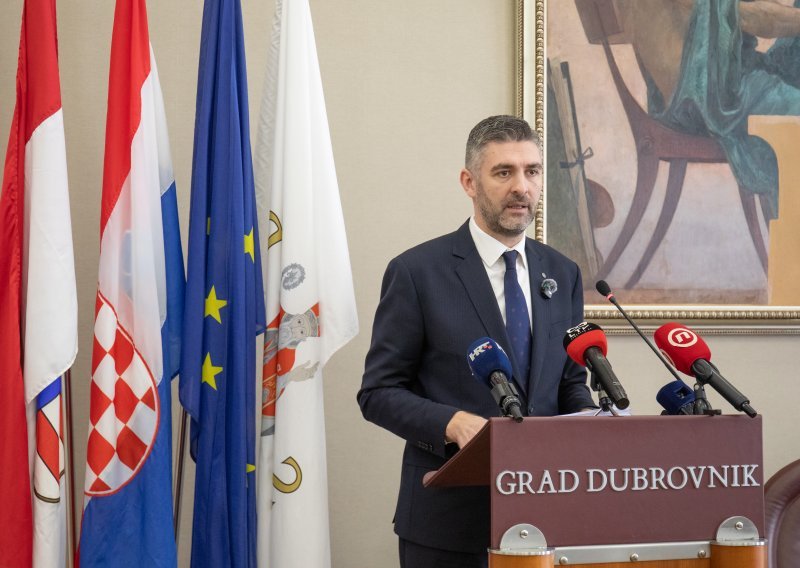 Dubrovački gradonačelnik tvrdi da se 'kokain šmrče na svakom kantunu': Javila se i policija