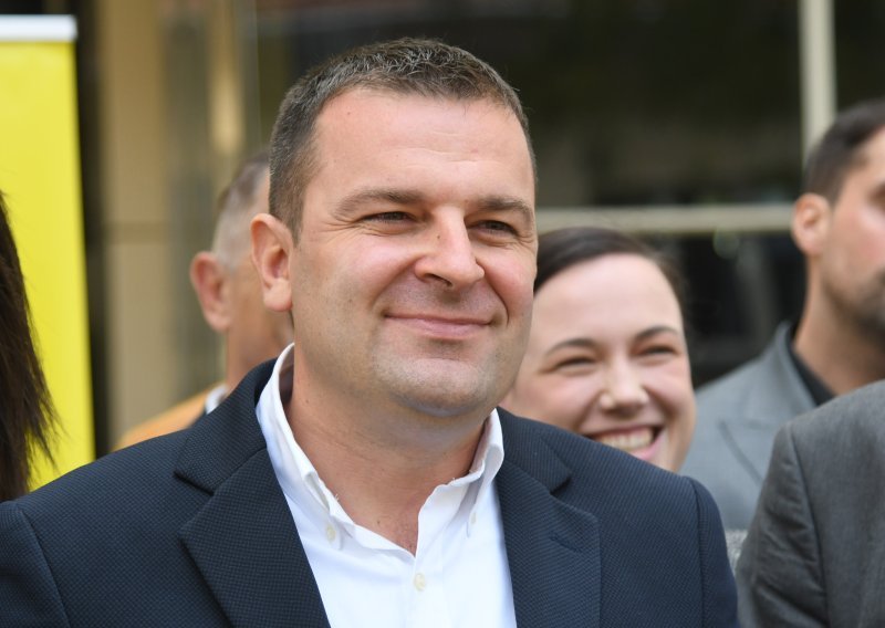 Hrebak već priprema strategiju za parlamentarne izbore: 'Želimo nova lica u politici'