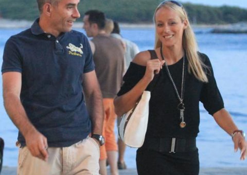 Ljubo Pavasović i Dina Štern uživaju na Hvaru