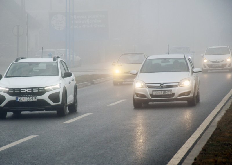 HAK objavio gdje su jutros zastoji u prometu: Magla smanjuje vidljivost
