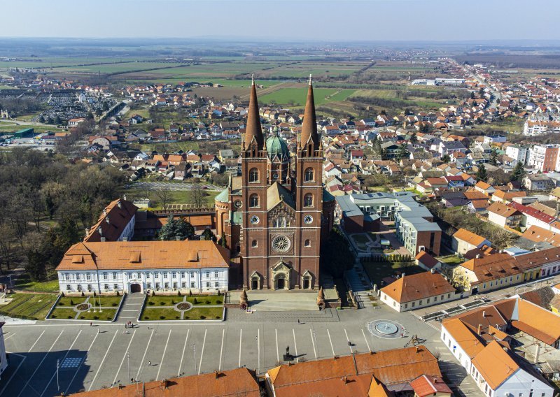 Đakovo ima besplatnu aplikaciju za uvid u isplate iz gradskog proračuna