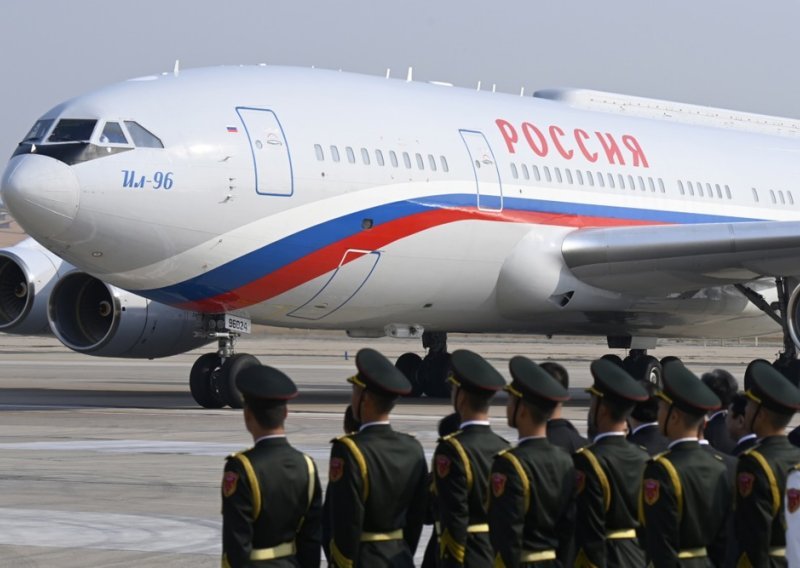 Hoće li Putinov avion u Mađarsku doći preko Bugarske?