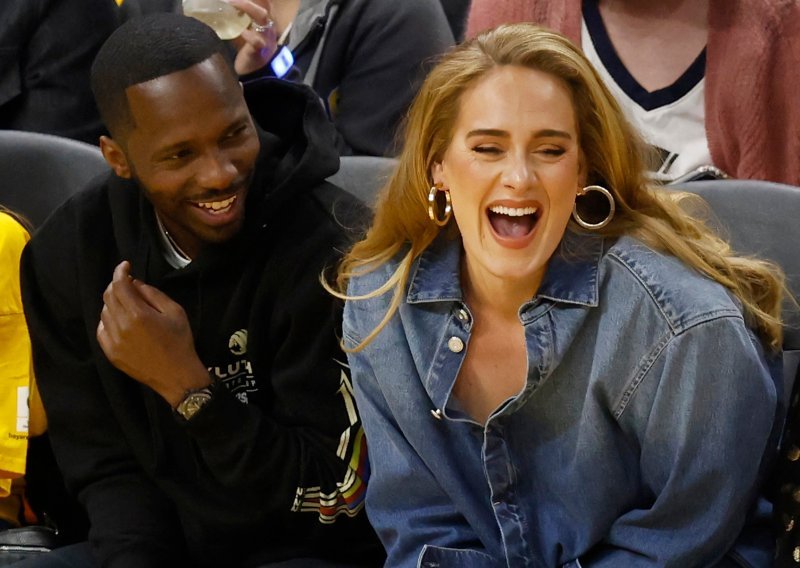 Adele se pojavila prvi put nakon šest mjeseci, a izgleda tako da su se mnogi iznenadili