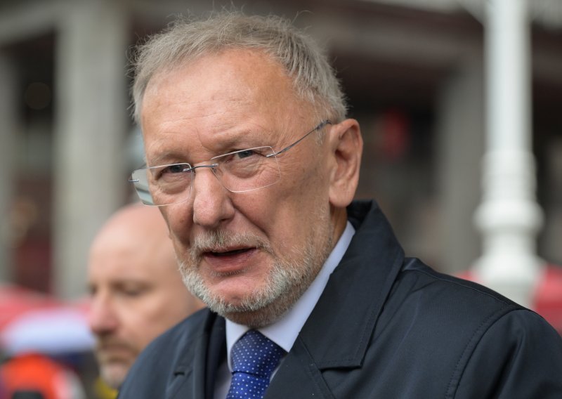 'Najgnusniji zločini nad djecom događaju se online, platforme moraju pomoći policiji'