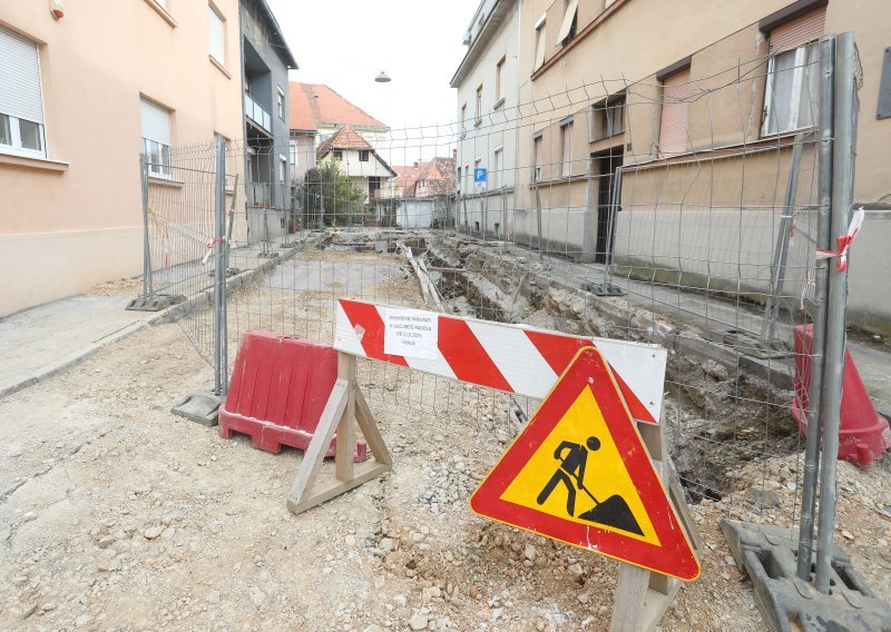 Tvrtka GIP Pionir napustila gradilište u karlovačkoj Zvijezdi
