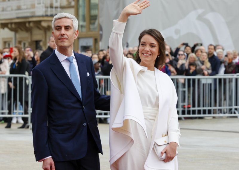 Lijepa princeza rodila je u tajnosti: Otkrila je spol bebe i neobično ime