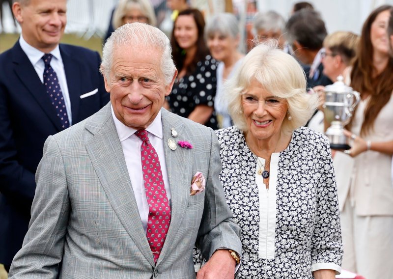 Ovo se nije dogodilo 500 godina: Kralj Charles i Camilla stižu u Vatikan i javno će moliti s Papom