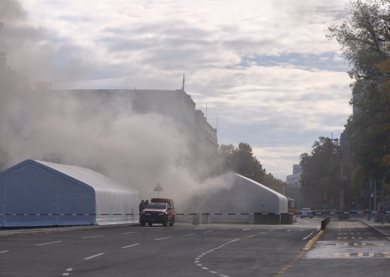 [VIDEO] Zapalio se 'Ćacilend': Prije požara čula se pucnjava, jedna osoba privedena