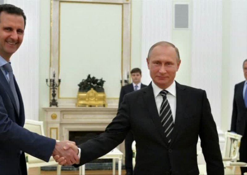 Putin objasnio što misli o azilu za Asada