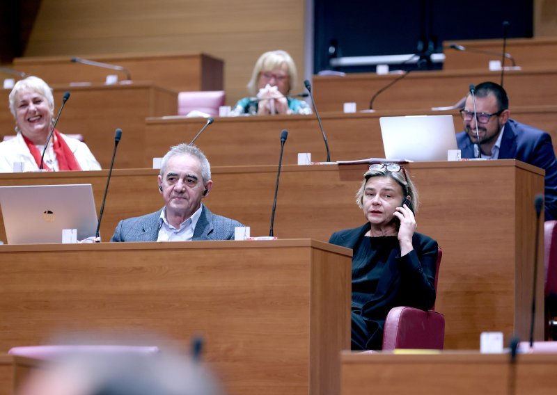 Oporba o vojnom roku: Diskriminira se civilne ročnike