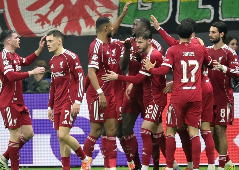 Liverpool i Chelsea suparnicima servirali 'petarde'. Šutalo se nije proslavio