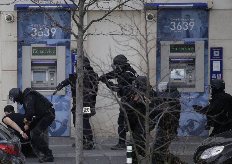 Okončana talačka kriza u Parizu