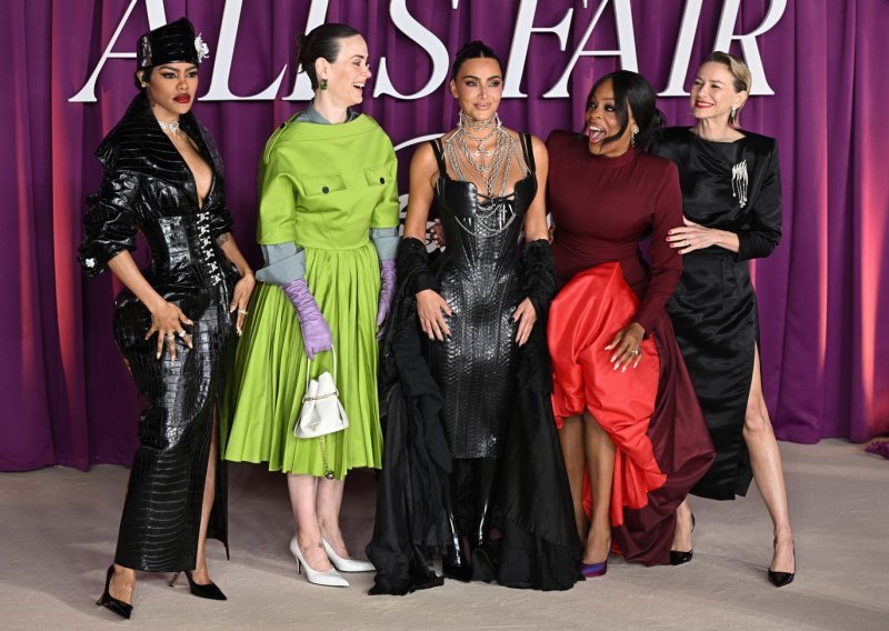 Ne može blesavije od ovoga: Najluđe rečenice iz najgore serije u povijesti