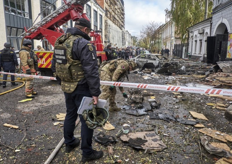 Dvoje ukrajinskih novinara ubijeno u ruskom napadu dronom