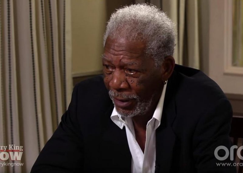 Morgan Freeman nije izbirljiv u vezi trave koju puši