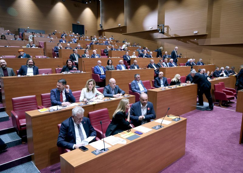 Davor Orlović po treći put izabran za tajnika Sabora