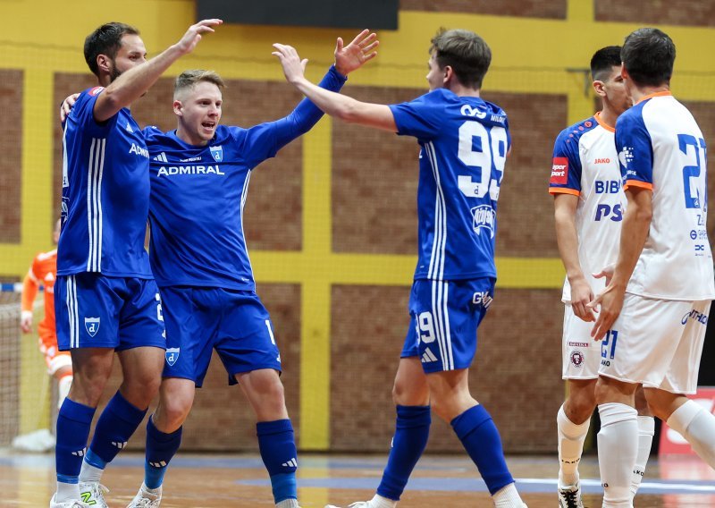 Dinamo deklasirao Torcidu. Pogledajte 'petardu' Zagrepčana