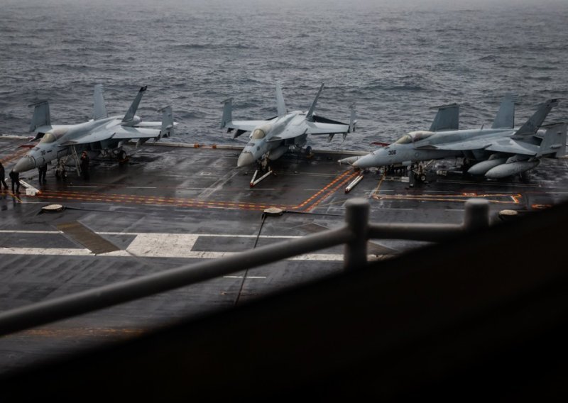 Trump na Karibe poslao moćne nosače zrakoplova i podmornicu, Venezuela mu oštro odgovorila