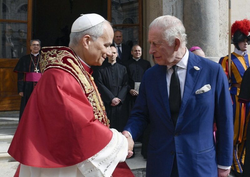 Kralj Charles samo jednom rečenicom izazvao smijeh u Vatikanu