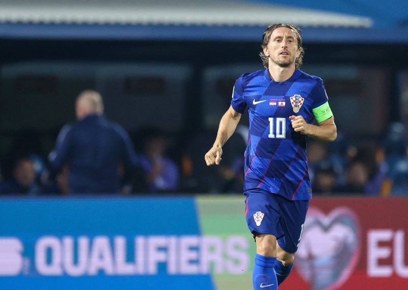Modrić izabrao pet najboljih nogometaša svih vremena; nema ni Messija, ni Ronalda
