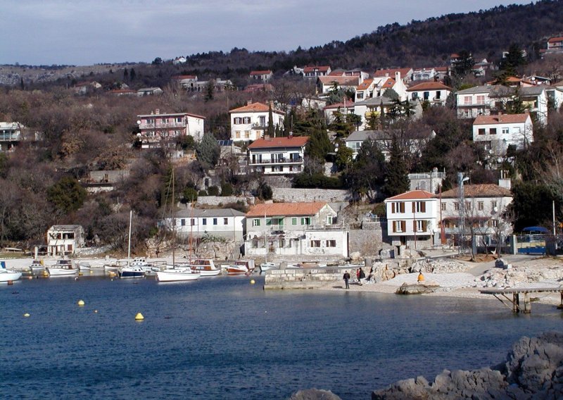 Država želi prodati vilu u Kostreni koju je proglasila nekretninom od posebnog značaja