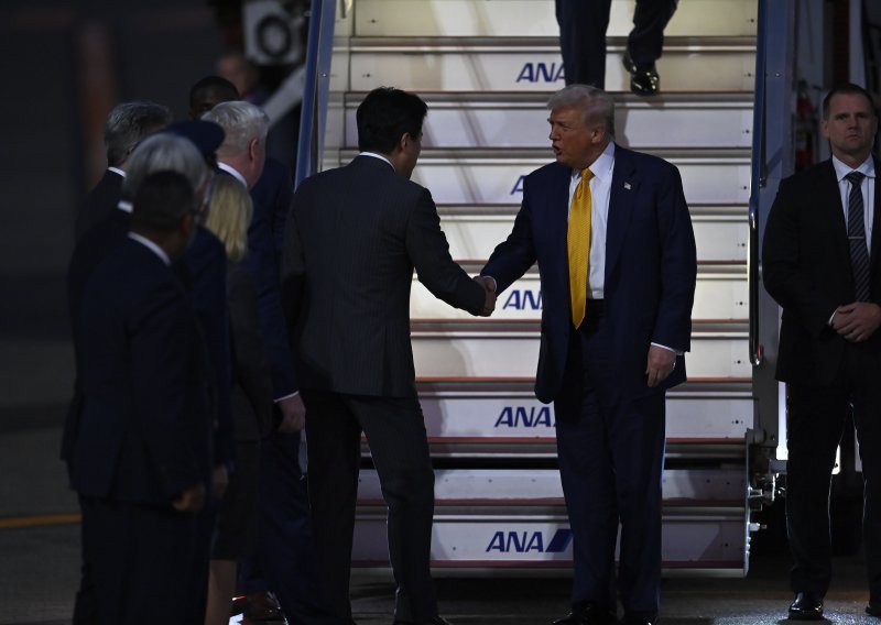 Trump kraljevski dočekan u Japanu, no sve oči uprte su u jednu drugu zemlju