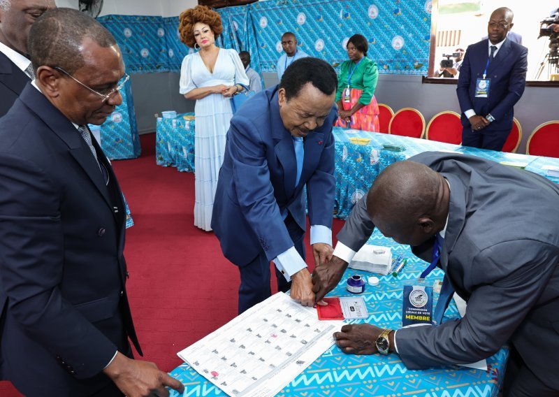 Najstariji predsjednik na svijetu ponovno izabran u Kamerunu, oporba uložila žalbu