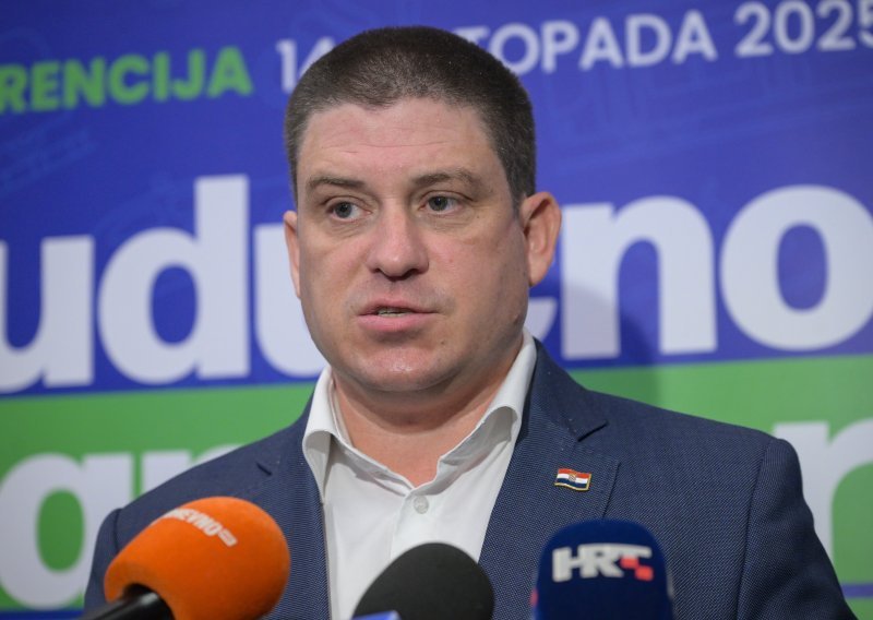 Na čelu HDZ-a u Primorsko-goranskoj županiji te Rijeci i dalje isti ljudi