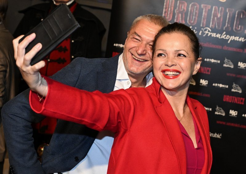 Sandra Bagarić i Darko Domitrović ukrali svu pažnju na jednoj zagrebačkoj premijeri