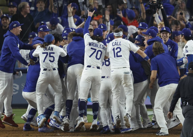 Odigrana je najdulja utakmica finala u povijesti bejzbola: Nećete vjerovati koliko je trajala