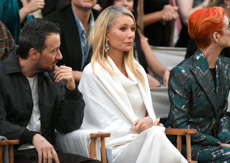 Gwyneth Paltrow iznenadila lookom: Sijedi izrast ponosno je istaknula