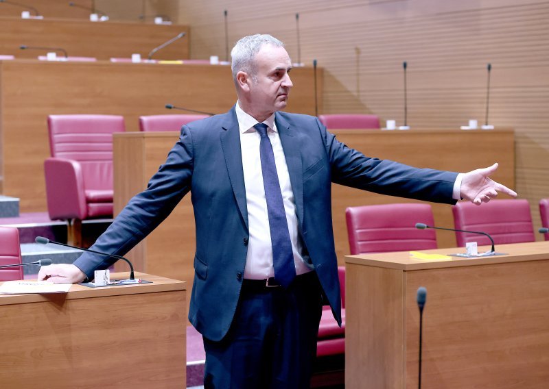 Zastupnik HDZ-a: Tržnice Dolac imaju probleme otkako je Možemo! preuzeo vlast